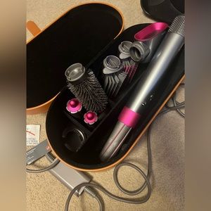 Dyson airwrap complete